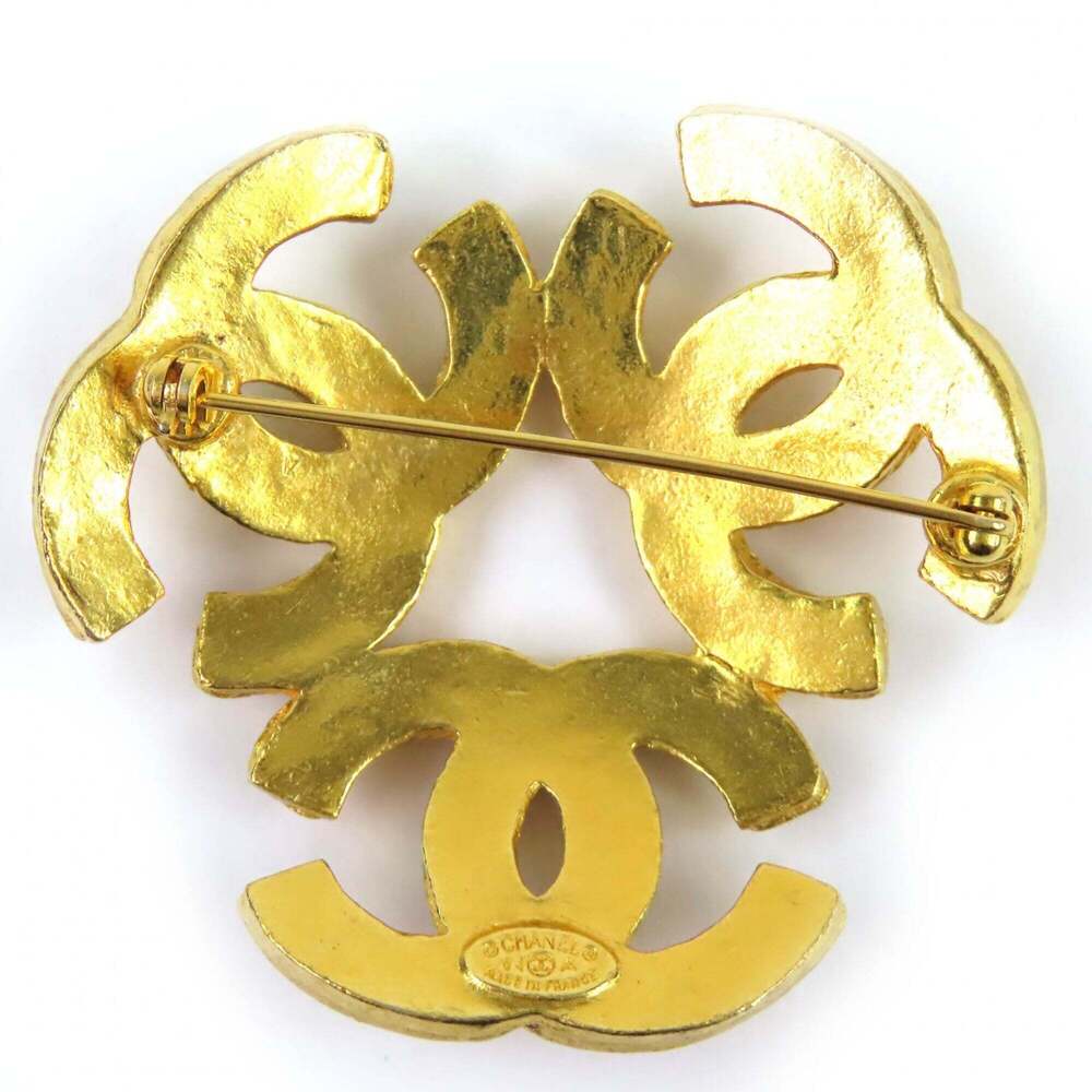 CHANEL Vintage Gold Logo Brooch - Picture 3 of 6